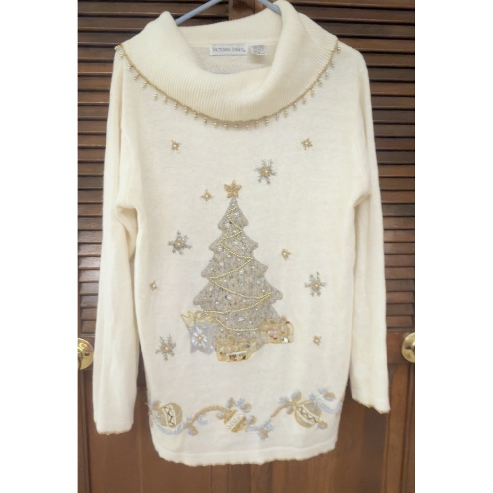 Victoria Jones Christmas Sweater Women M Ivory Beaded Tree Cowl Neck Holiday